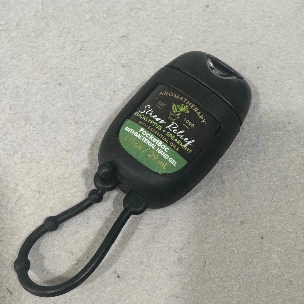 Bath & Body Works Hand Sanitizer Black Stress Relief Eucalyptus Spearmint 1oz